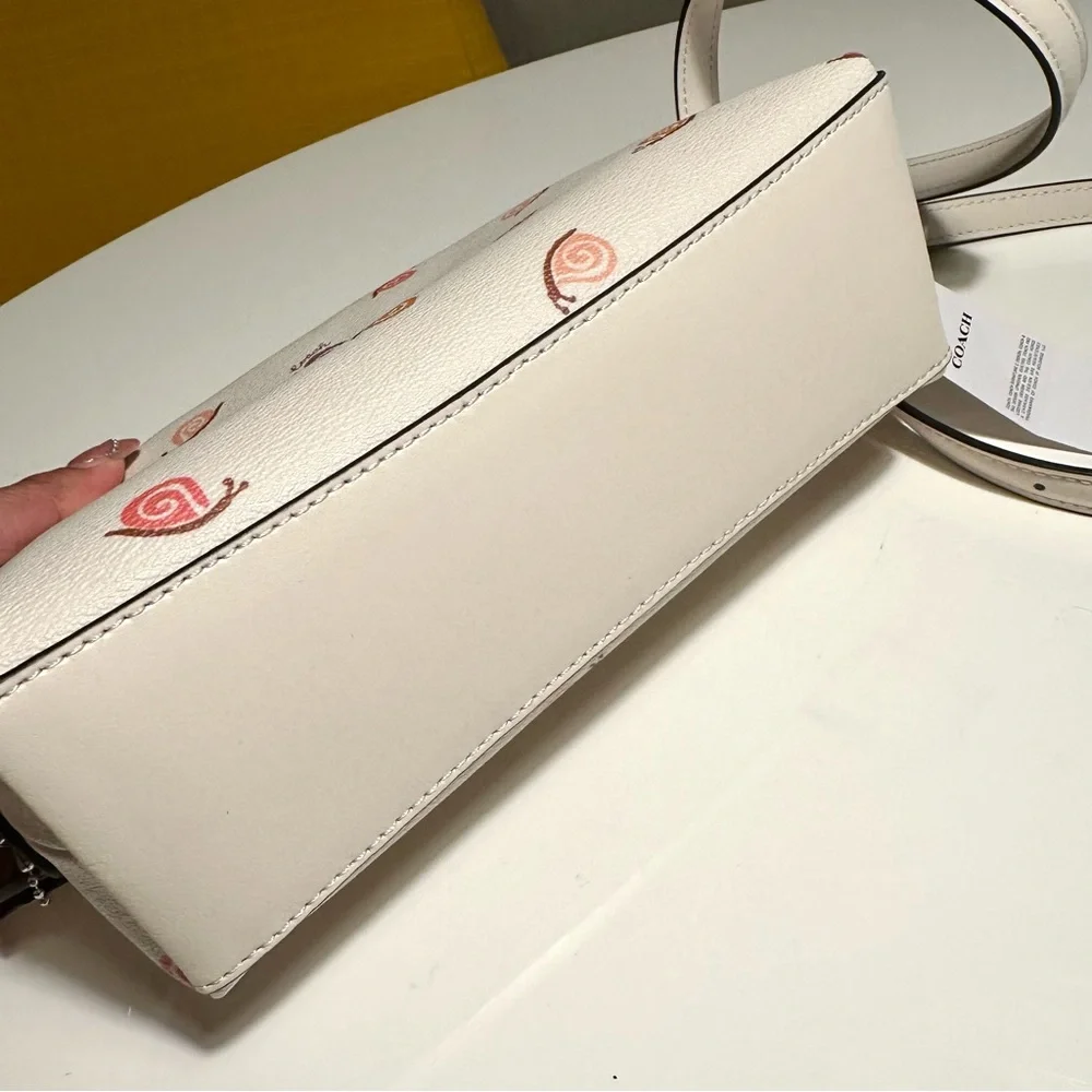 Coach Authentic White Snail Print Women's Bag Madi Women's Crossbody Bag New - Picture 8 of 12
